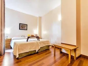 Aparthotel Augusta Barcelona 3*,