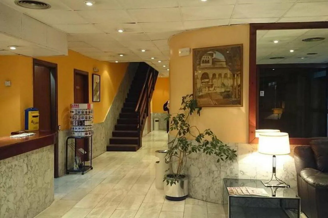 Aparthotel Augusta Barcelone 3*,